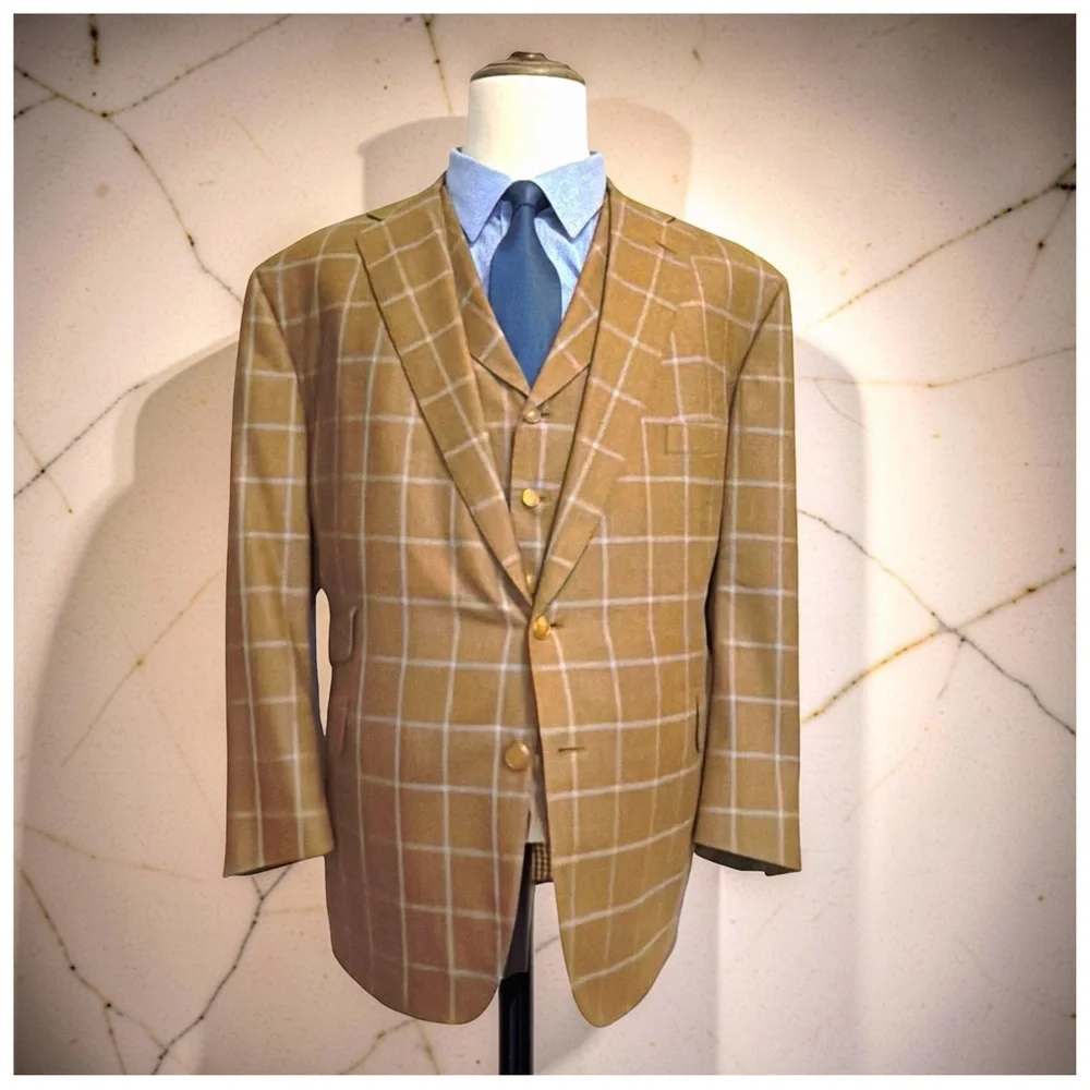 Tom James Custom 3-Piece Suit | Windowpane | Gold Buttons | Classic Tailored